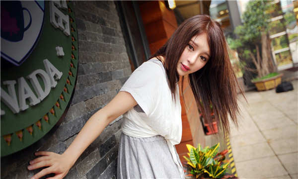 金平想找一个女性生孩子给报酬-｛找个女人生孩子多少钱｝